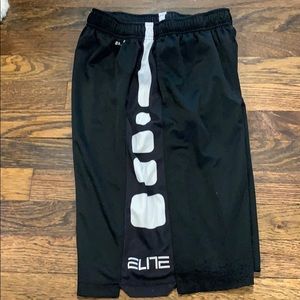 Nike Elite shorts youth large